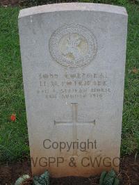 Dar Es Salaam War Cemetery - Potgieter, H N